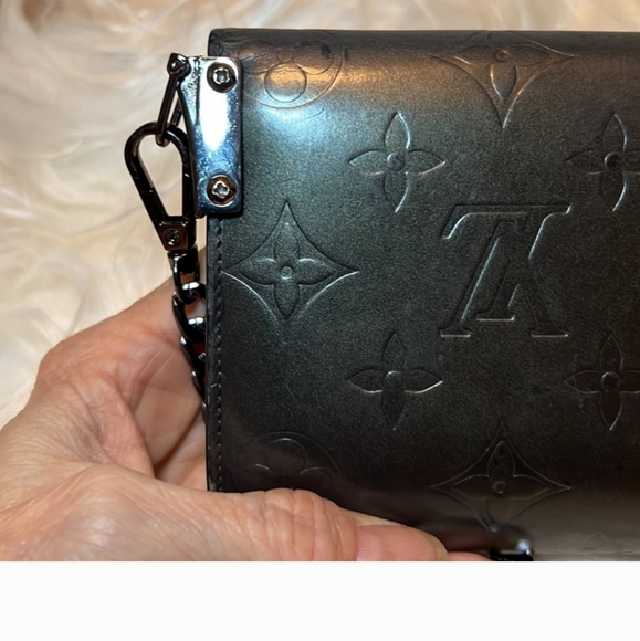 Designer LOUIS VUITTON Vermis Wallet - Picture 2 of 11